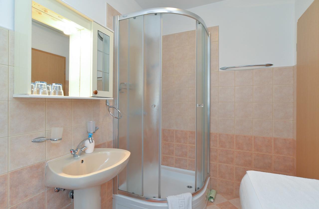 Apartment & Room Tanja 1552 Póla Kültér fotó